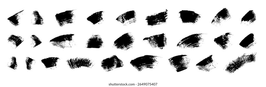 Traçados de pincel preto rabisco isolados no plano de fundo branco. Preto grunge traço coleção de rímel. A rímel esfrega o conjunto de vetores de textura.