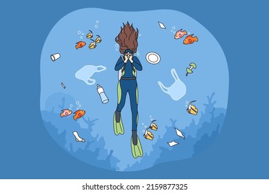 Buceador de Scuba flotando en el agua contaminada con basura plástica. Las mujeres nadando en el océano ven contaminación del agua. Concepto de catástrofe ecológica y ecosistema. Ilustración vectorial. 