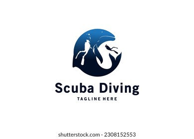 Diseño del logo del buceo Scuba con ilustración del vector de exploración submarina con fondo de ballena