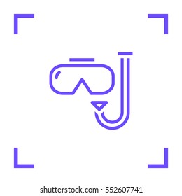 Scuba mask isolated minimal single flat linear icon for application and info-graphic. Diving line vector for websites and mobile minimalistic design.