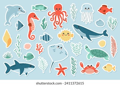 С usar el juego de stickers de vida marina. Tiburón, delfín, caballito de mar, tortuga, pez estrella, erizo de mar, ballena, medusa, pescado, pulpo, cangrejo. Ilustración vectorial de dibujos animados