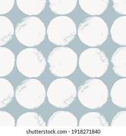 Seamless abstract hand drawn pattern with grunge circles