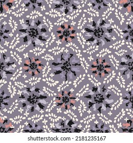 Patrón abstracto sin inconvenientes con adorno floral
