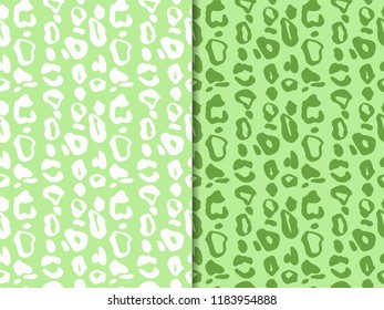 seamless abstract pattern with leopard spots print