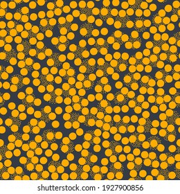 
Seamless abstract vector pattern. Repeat circles background with yellow elements. Trendy fashion print design. Modern illustration.

