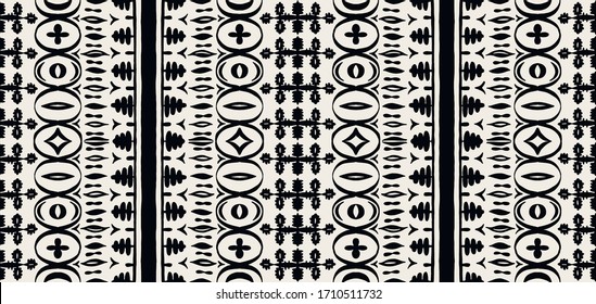 Seamless African pattern. Ethnic carpet with chevrons. Tribal vector ornament. Aztec style. Geometric mosaic on the tile, majolica. Ancient interior. Modern rug. Geo print on textile. Kente Cloth.
