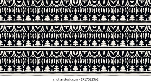Seamless African pattern. Ethnic carpet with chevrons. Tribal vector ornament. Aztec style. Geometric mosaic on the tile, majolica. Ancient interior. Modern rug. Geo print on textile. Kente Cloth.