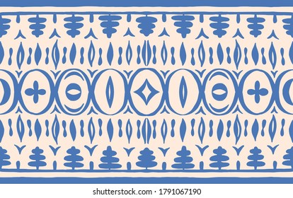 Seamless African pattern. Ethnic carpet with chevrons. Tribal vector ornament. Aztec style. Geometric mosaic on the tile, majolica. Ancient interior. Modern rug. Geo print on textile. Kente Cloth.