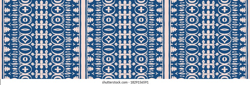 Seamless African pattern. Ethnic carpet with chevrons. Tribal vector ornament. Aztec style. Geometric mosaic on the tile, majolica. Ancient interior. Modern rug. Geo print on textile. Kente Cloth.