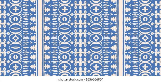 Seamless African pattern. Ethnic carpet with chevrons. Tribal vector ornament. Aztec style. Geometric mosaic on the tile, majolica. Ancient interior. Modern rug. Geo print on textile. Kente Cloth.