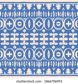 Seamless African pattern. Ethnic carpet with chevrons. Tribal vector ornament. Aztec style. Geometric mosaic on the tile, majolica. Ancient interior. Modern rug. Geo print on textile. Kente Cloth.