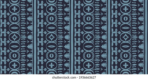 Seamless African pattern. Ethnic carpet with chevrons. Tribal vector ornament. Aztec style. Geometric mosaic on the tile, majolica. Ancient interior. Modern rug. Geo print on textile. Kente Cloth.