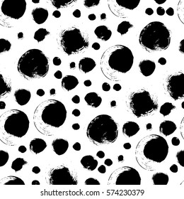 Seamless black and white pattern with abstract circles