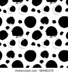 Seamless black and white pattern with abstract circles
