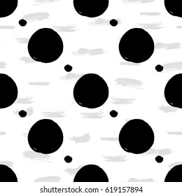 Seamless black and white pattern with abstract circles