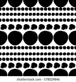 Seamless black and white pattern with circles