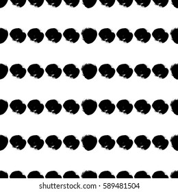 Seamless black and white pattern with circles