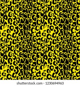 Seamless black and yellow leopard pattern. Animal skin grunge texture. Vector illustration.