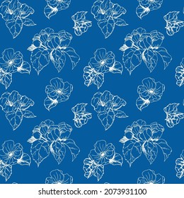 Patrón botánico sin foco de flores y hojas de manzano. Los pétalos de primavera y los brotes se dibujan a mano sobre un fondo azul. Esbozo de tinta realista. Diseño de cosecha para textiles, papel pintado, embalaje, fa