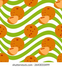 Padrão De Fruta Laranja Sem Costura. Padrão contínuo com laranjas de desenho animado inteiras e divididas em metade sobre fundo ondulado verde e branco. Estilo plano, tema de citrinos fresco e suculento.