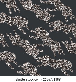 seamless cheetah pattern on black background