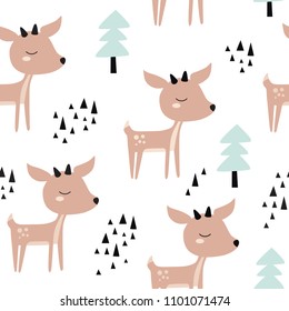 Diseño infantil impecable con ciervo lindo en la madera. Textura infantil creativa para tela, envoltura, textil, papel pintado, ropa.Ilustración vectorial al estilo escandinavo.