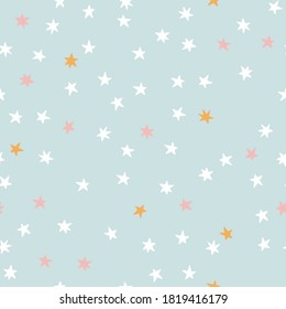 Patrón infantil sin foco con estrellas dibujadas a mano.  Antecedentes de la guardería escandinava. Textura de moda para la ropa de tela textil de papel pintado de tela.