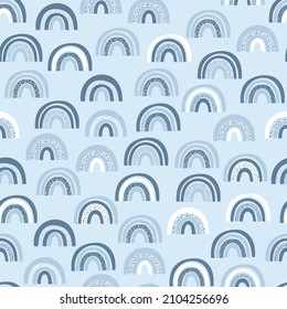 Patrón infantil sin foco con arcos dibujados a mano sobre un fondo azul. Textura moderna para niños para tela, envoltura, textil, papel pintado, vestimenta. Ilustración vectorial.