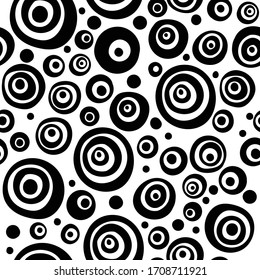 Seamless circular black and white hand drawn pattern. 