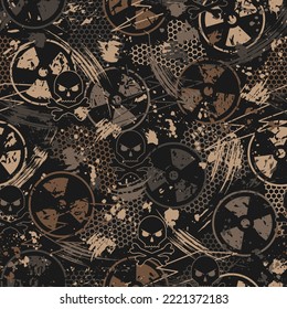 Nahtlose farbige Tarnmuster mit ionisierenden Strahlensymbol, Pinselstriche, Schädel und Kreuzknochen, Sechseck. Gut für Bekleidung, Gewebe, Textilien, Sportartikel. Grunge-Textur