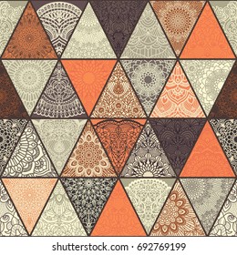 Patchwork colorido sem costura com mandala. Islã, árabe, indiano, motivos otomanos. O padrão infinito pode ser usado para azulejos cerâmicos, papel de parede, linóleo, têxtil, fundo da página da web. Vetor