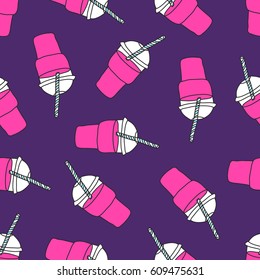 seamless doodle pattern. smoothie, milkshake. vector illustration