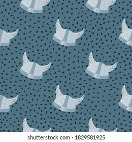 Patrón de doodle sin fisuras con ornamento de casco de vigilia. Ornamento medieval estilizado con fondo punteado. Pintura de paleta azul. Ideal para el diseño de tela, textil, envoltura, cubierta. Ilustración vectorial.