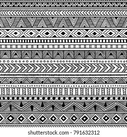 Nahtloses ethnisches Muster. schwarz-weißer gestreifter Hintergrund. Aztec- und Stammesmotive. Drucke für Textilien.  Vektorgrafik.