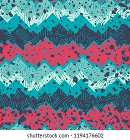 Seamless ethnic zigzag pattern background