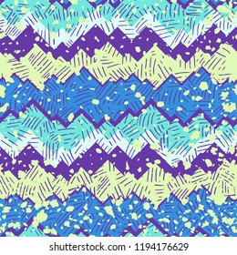 Seamless ethnic zigzag pattern background