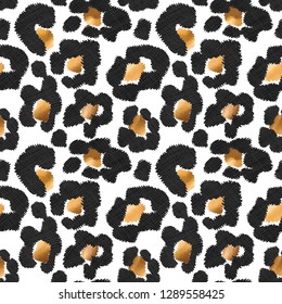 Seamless exotic pattern. Black and Gold Leopard skin. Textile composition, hand drawn style print. Vector illustration.