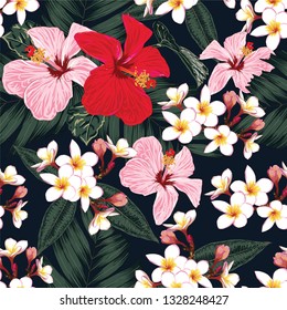 Hojas de palma verdes sin motivos florales, Hibiscus color rojo y rosa pastel, flores frangipani blancas sobre fondo negro aislado.Dibujo vectorial de color agua estilo doodle dibujado a mano.