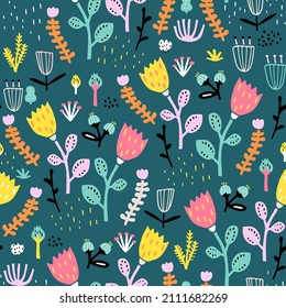 Patrón floral sin foco con flores dibujadas a mano, ramas. La textura brillante con flores. Ilustración del vector