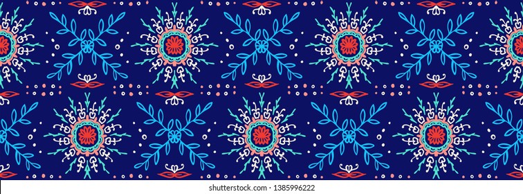 Padrão floral perfeito. Flores estilizadas com garatujas. Bordado étnico espanhol. Ornamento popular. Sinal solar. Impressão mediterrânea. Têxteis indianos orientais ou turcos.  Papel de parede Boho. Arte Hipster.