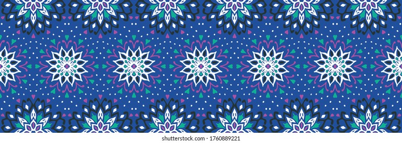 Patrón floral sin foco. Flores de doodle estilizadas. bordado étnico español. Ornamento popular. Señal solar. Impresión mediterránea. Tejidos indios orientales o turcos. Papel de la pared de Boho. Arte hipster.