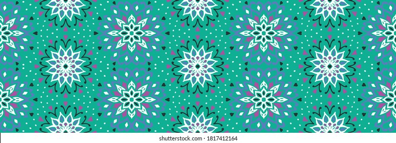 Patrón floral sin foco. Flores de doodle estilizadas. bordado étnico español. Ornamento popular. Señal solar. Impresión mediterránea. Tejidos indios orientales o turcos. Papel de la pared de Boho. Arte hipster.