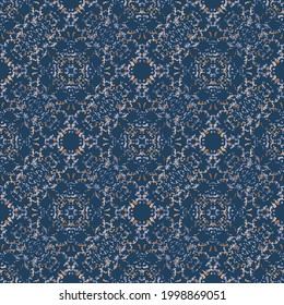 Nahtlose Fraktmuster in Vektorformat für bedruckte Stoffe oder für andere Zwecke. Jedes Objekt ist auf der Basis von Farben gruppiert, sodass das Muster editierbar, anpassbar und einfach zu bedienen ist.
