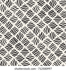 Seamless freehand pattern. Vector abstract rough lines background. Hand drawn grungy strokes.