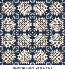 Um padrão floral abstrato geométrico sem costura com intrincado quatrefoil bege claro e motivos circulares em um fundo azul escuro. Perfeito para têxteis, papéis de parede, embalagens e desenhos digitais.
