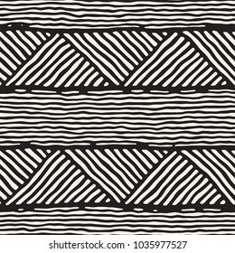 Seamless geometric doodle lines pattern in black and white. Adstract hand drawn retro texture.