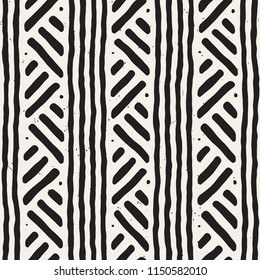 Seamless geometric doodle pattern in black and white. Adstract hand drawn lines retro texture.