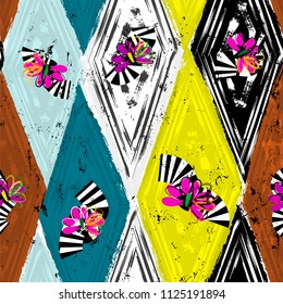 seamless geometric pattern background, retro/vintage style, with rhombus, stripes, flowers, strokes and splashes, black and white