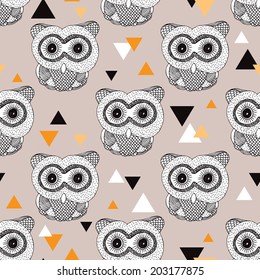 Seamless geometric woodland animal doodle sketch illustration owl background pattern in vector