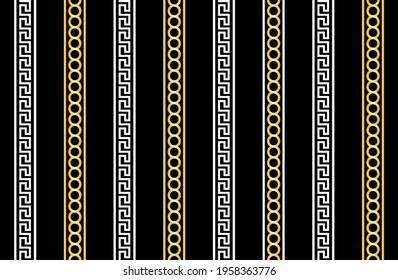 Seamless golden chain pattern.Vector design for fashion print and backgrounds.